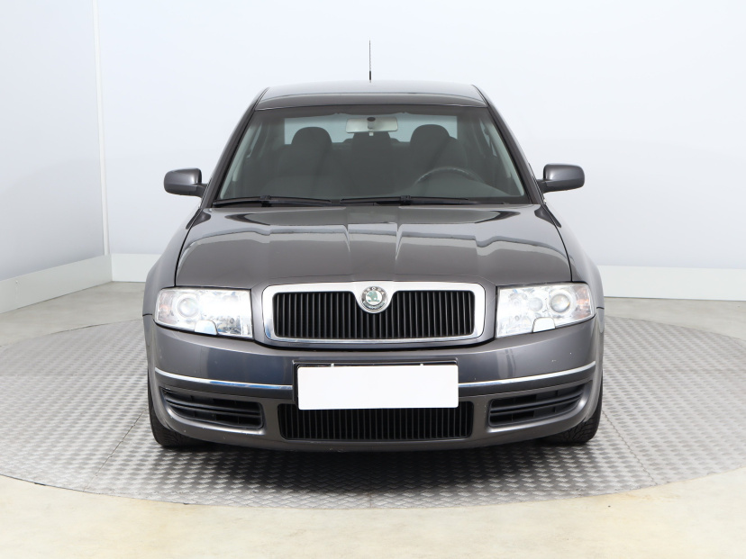 Škoda Superb, 2005