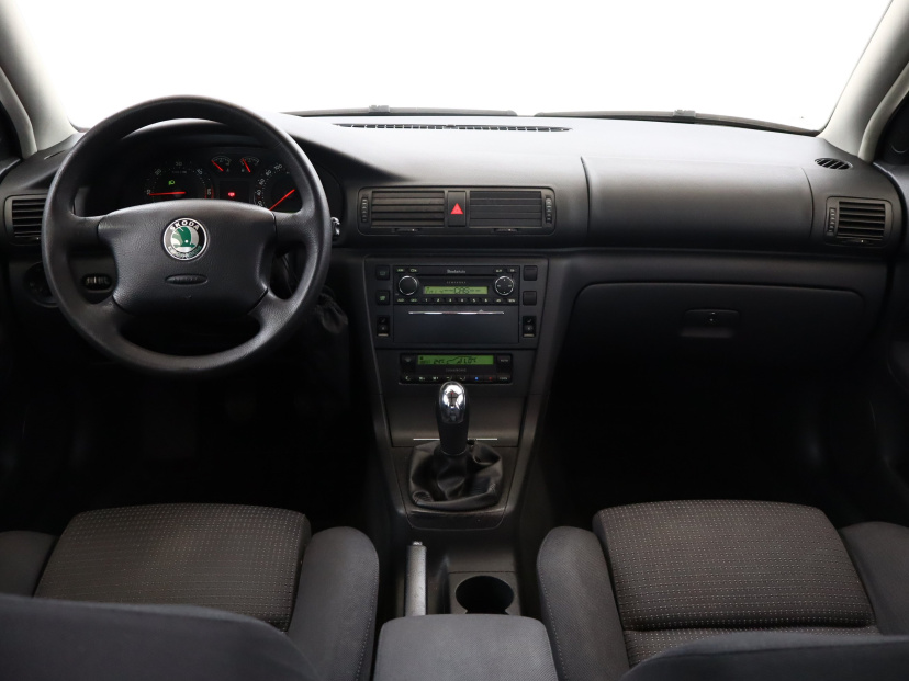Škoda Superb, 2005