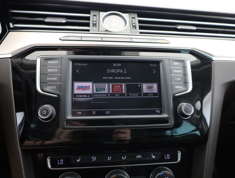 Volkswagen Passat, 2015
