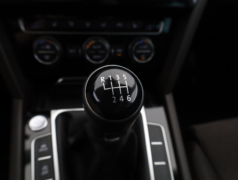 Volkswagen Passat, 2015