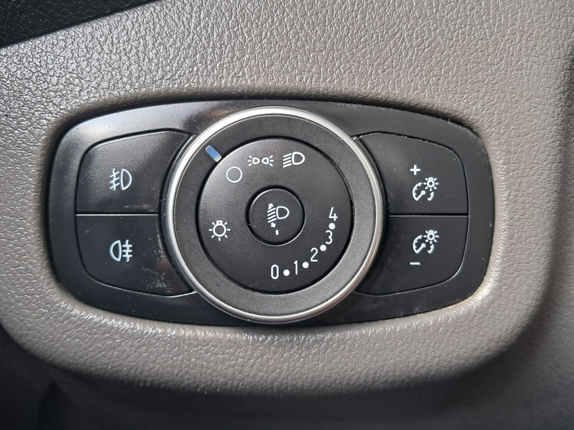 Ford Tourneo Connect, 2022
