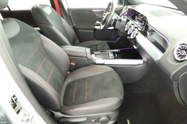 Mercedes-Benz GLB - 2024