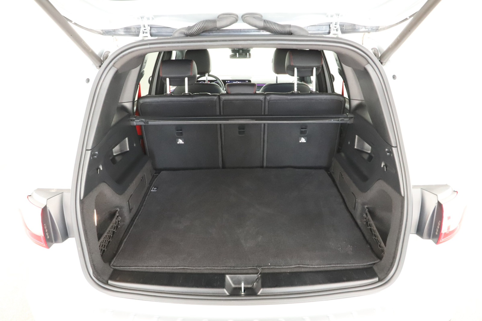 Mercedes-Benz GLB - 2024