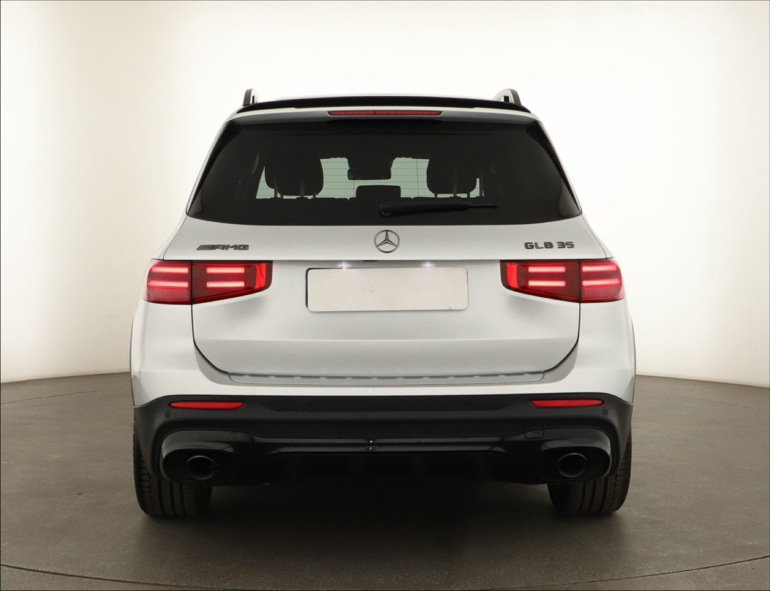 Mercedes-Benz GLB - 2024