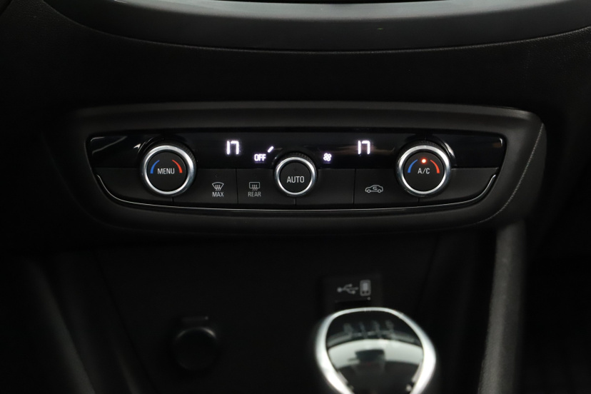 Opel Crossland, 2021