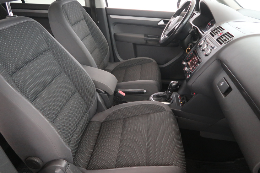 Volkswagen Touran, 2013