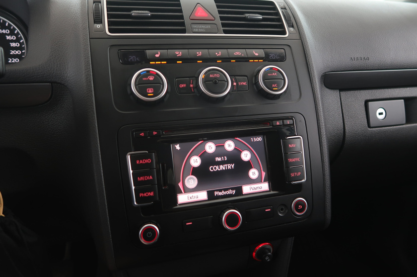 Volkswagen Touran, 2013