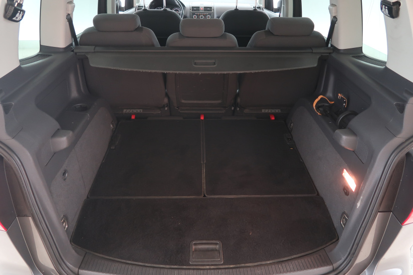 Volkswagen Touran, 2013