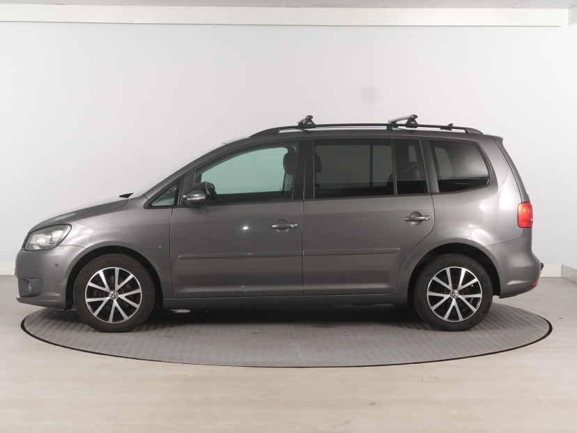 Volkswagen Touran, 2013