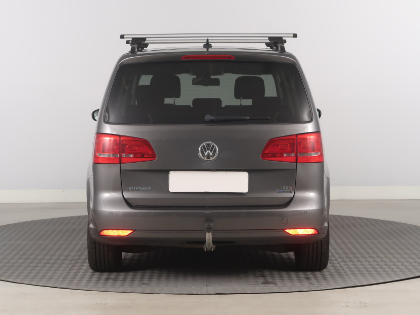 Volkswagen Touran, 2013