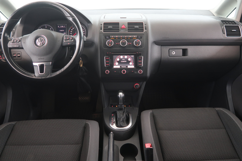 Volkswagen Touran, 2013
