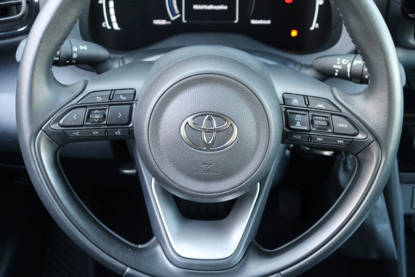 Toyota Yaris Cross, 2025