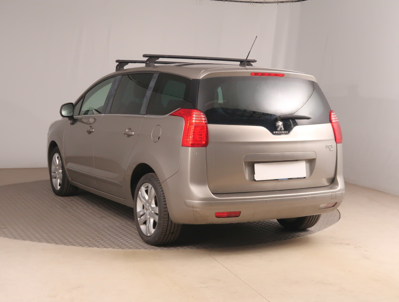 Peugeot 5008, 2014