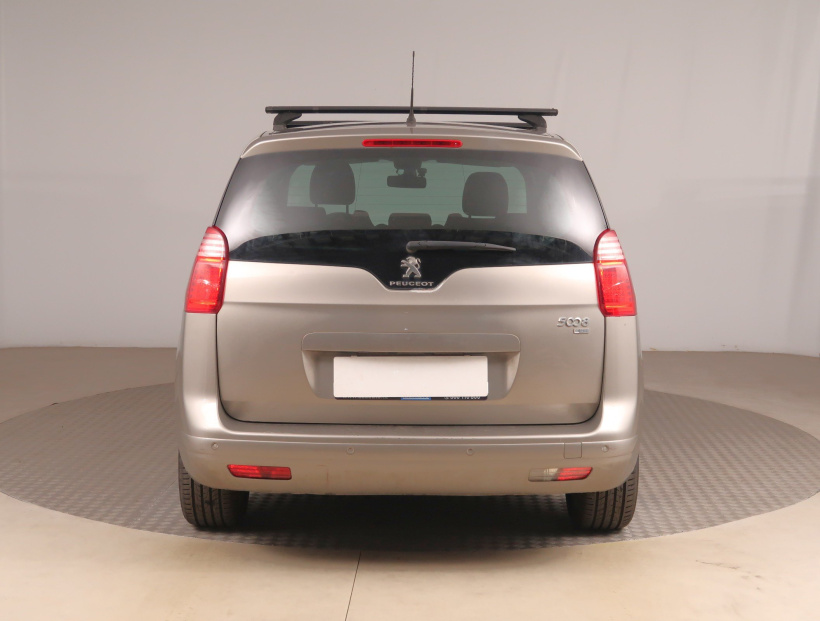 Peugeot 5008, 2014