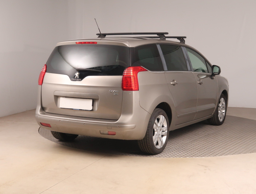 Peugeot 5008, 2014