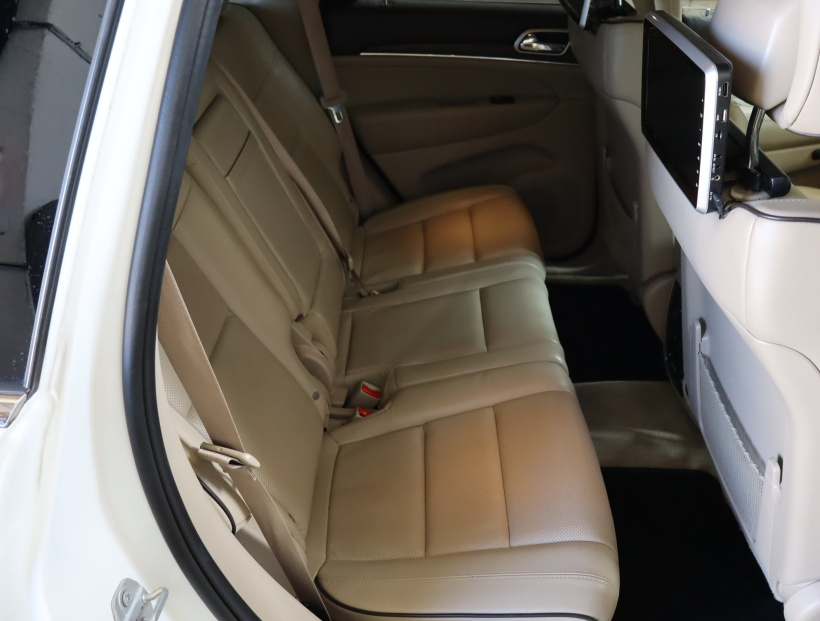 Jeep Grand Cherokee, 2016