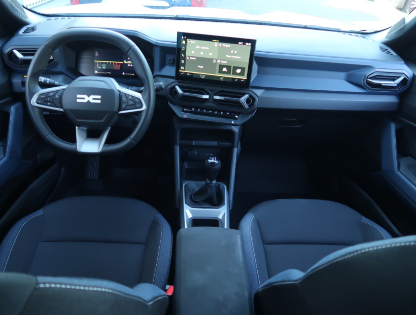 Dacia Bigster, 2025