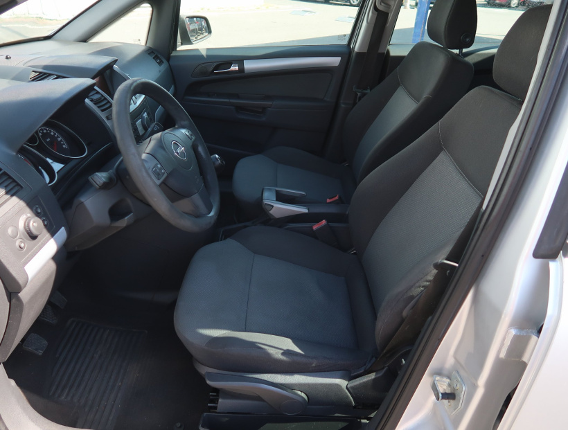Opel Zafira, 2006