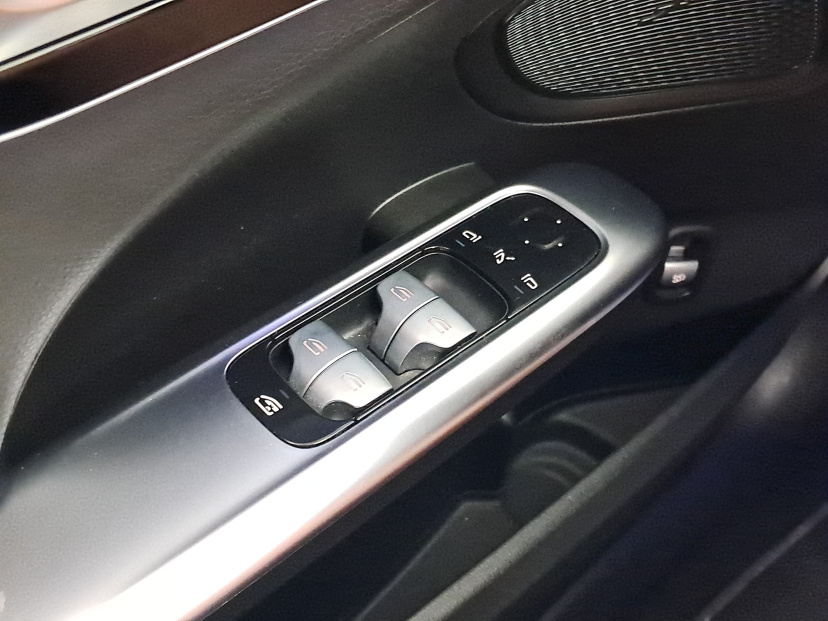 Mercedes-Benz C, 2022