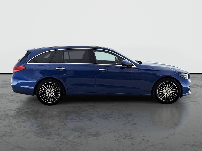 Mercedes-Benz C, 2022