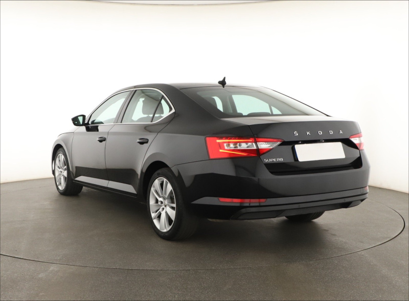 Škoda Superb, 2020