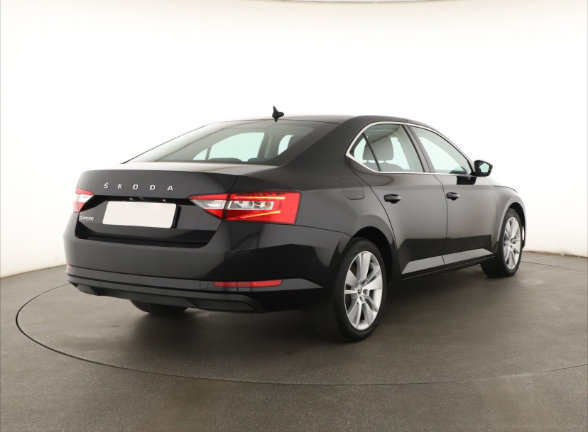 Škoda Superb, 2020
