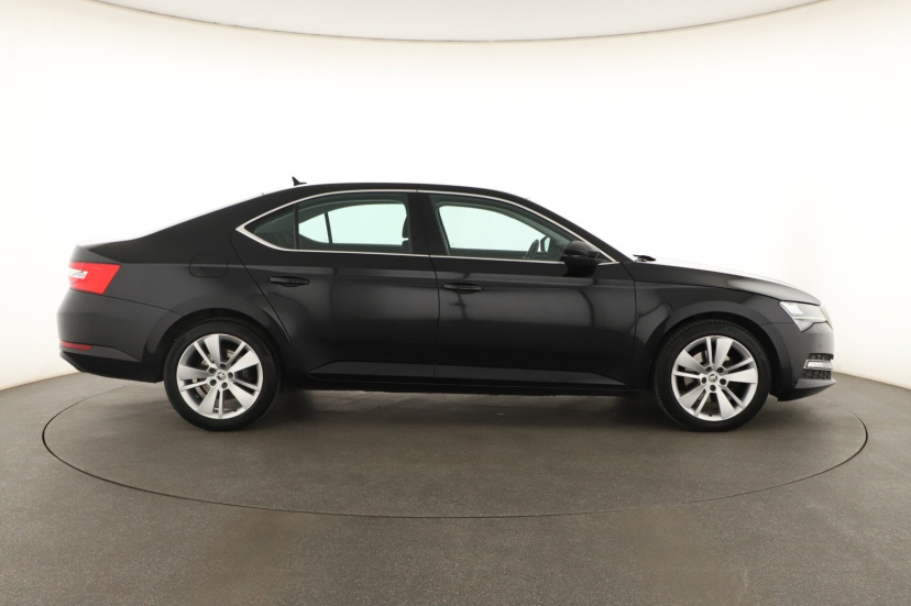 Škoda Superb, 2020