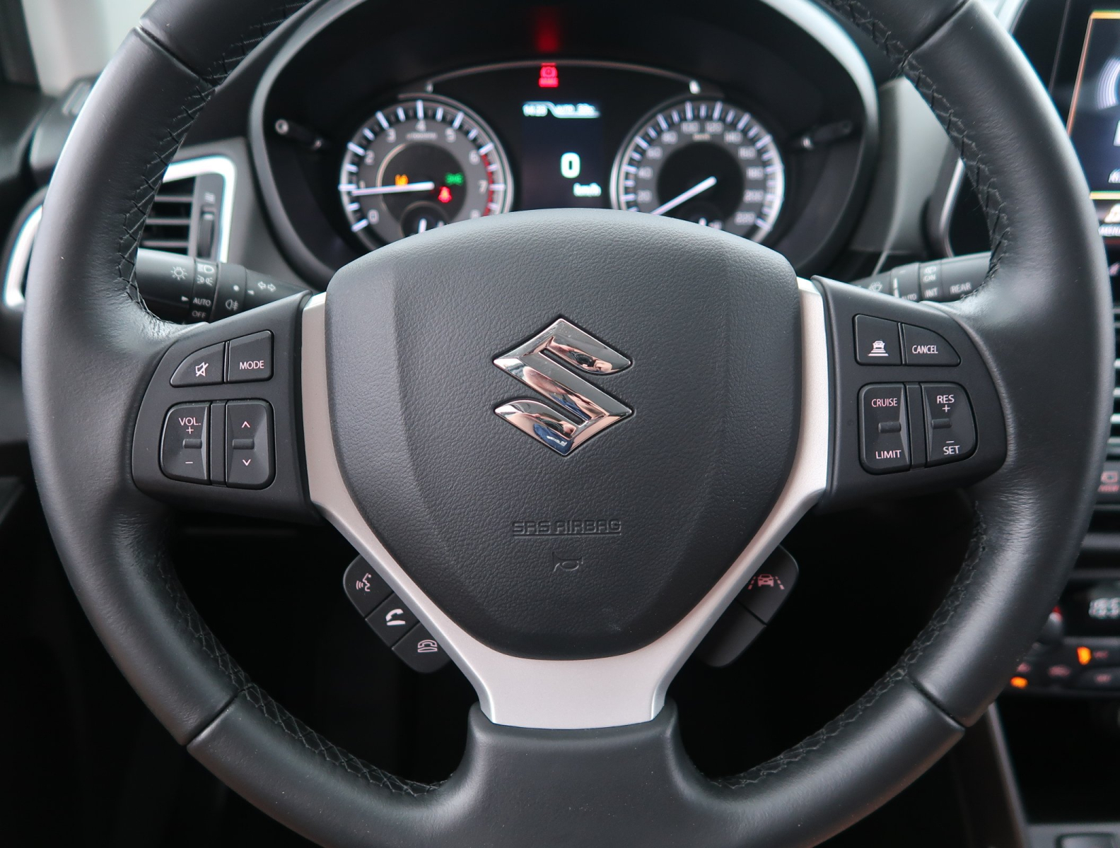 Suzuki SX4 S-Cross - 2024