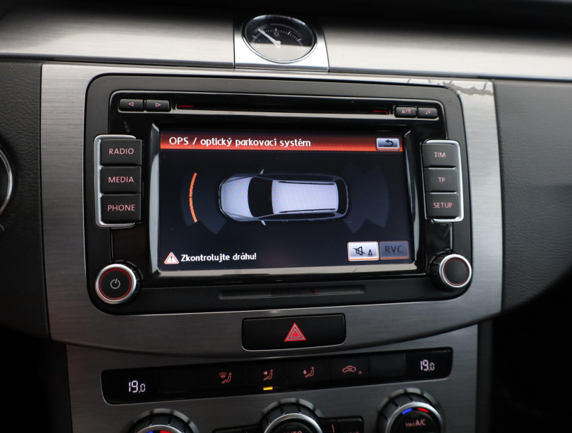 Volkswagen Passat, 2012