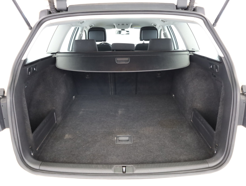 Volkswagen Passat, 2012