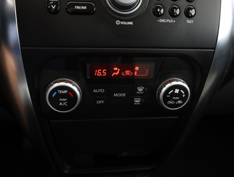 Suzuki SX4, 2010