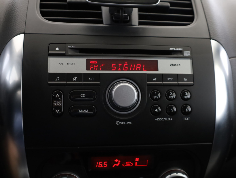 Suzuki SX4, 2010