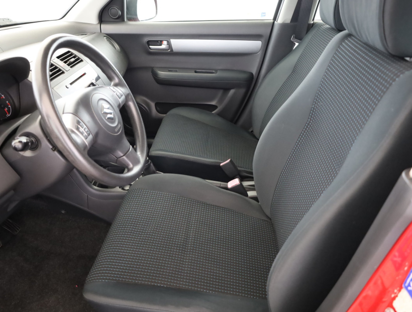 Suzuki Swift, 2005
