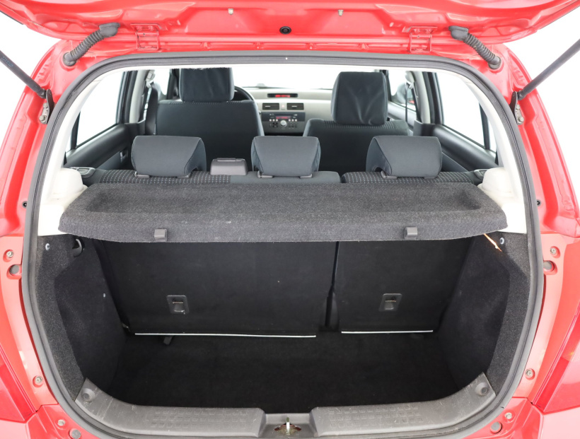 Suzuki Swift, 2005