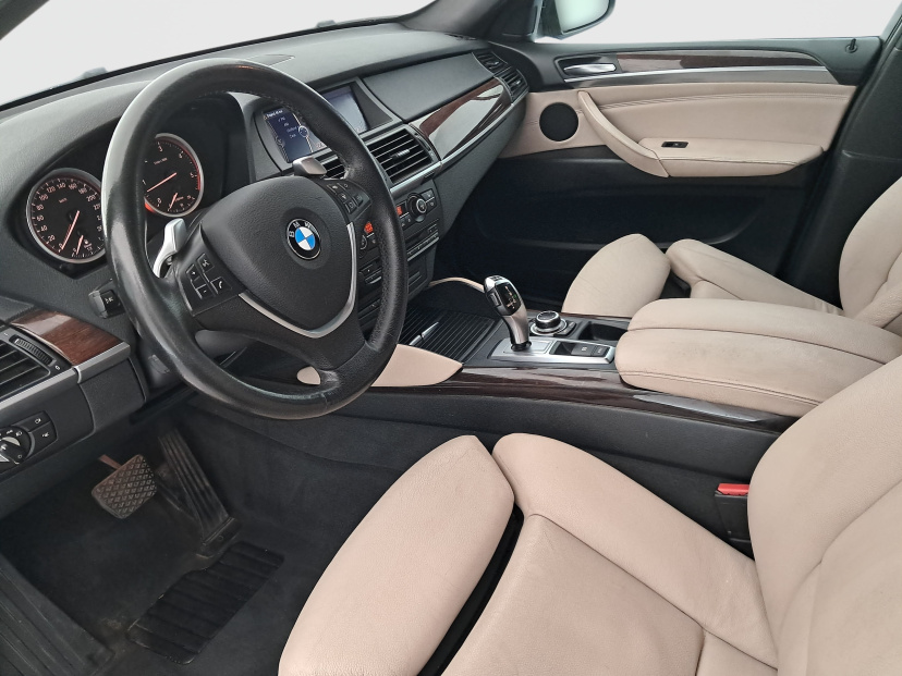 BMW X6, 2011