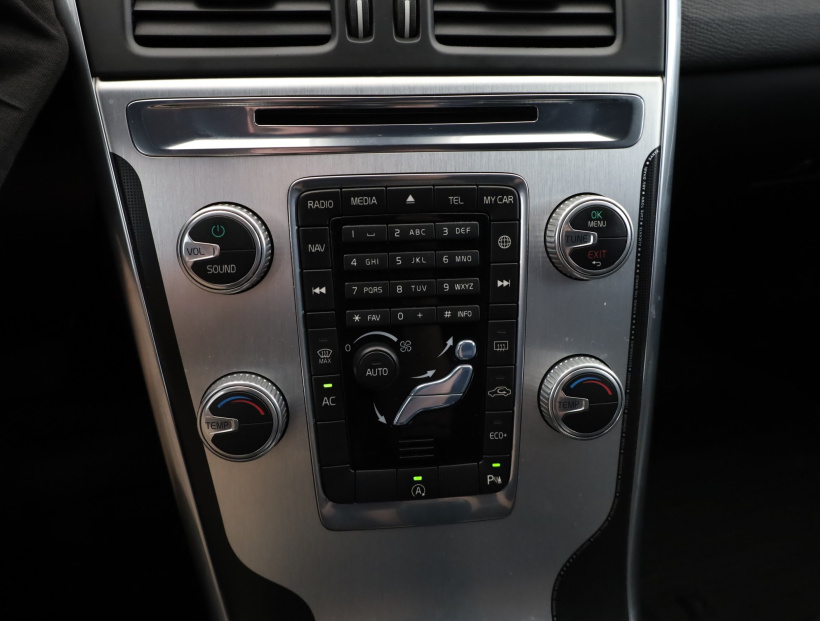 Volvo XC60, 2015