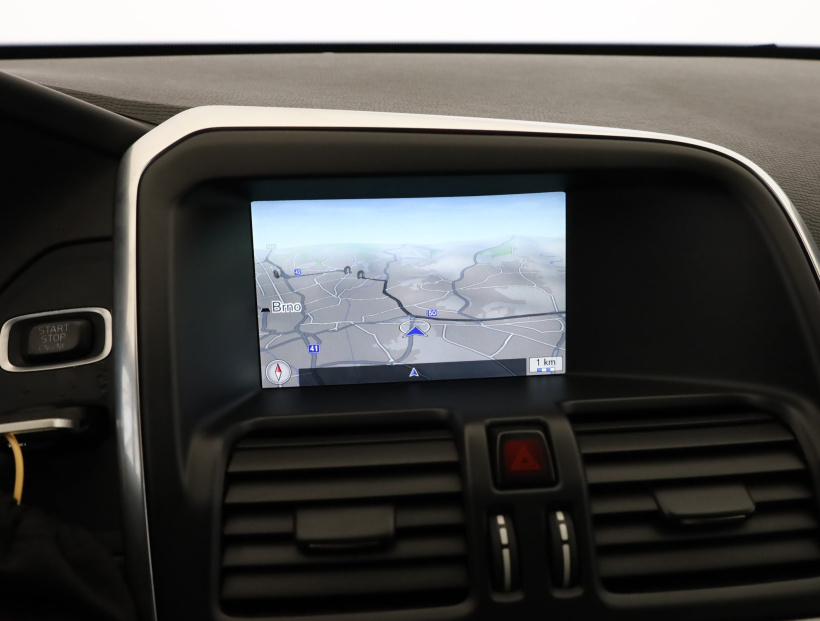Volvo XC60, 2015
