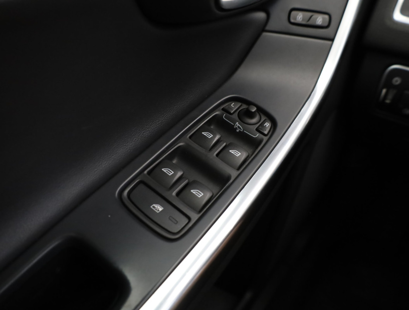 Volvo XC60, 2015