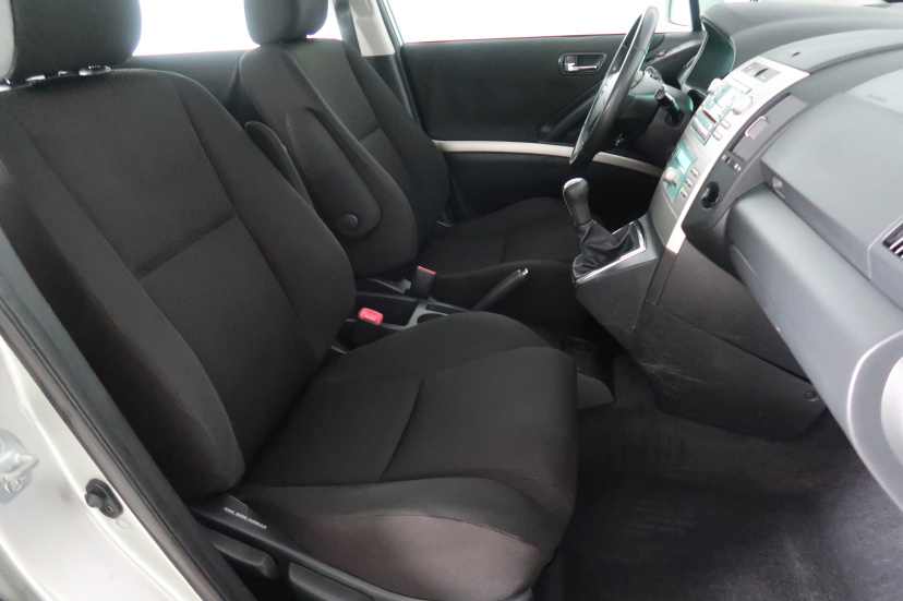 Toyota Corolla Verso, 2005