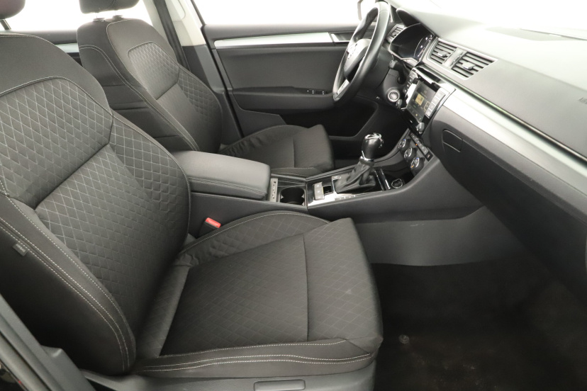 Škoda Superb, 2015