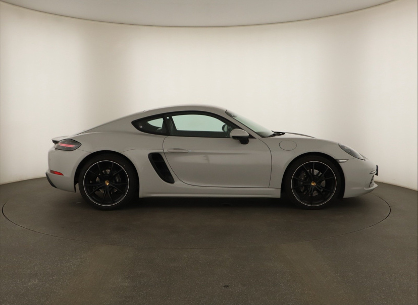 Porsche Cayman, 2019