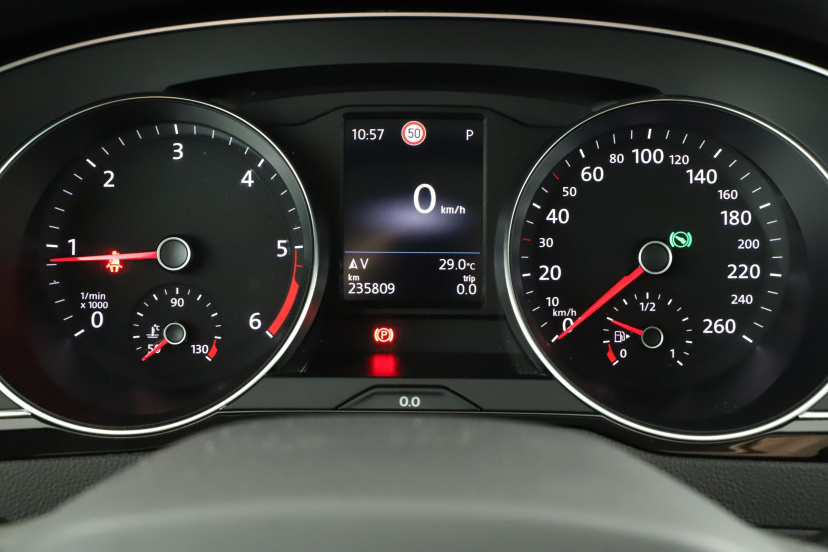 Volkswagen Passat, 2022