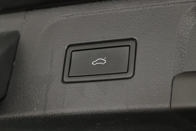 Volkswagen Passat, 2022