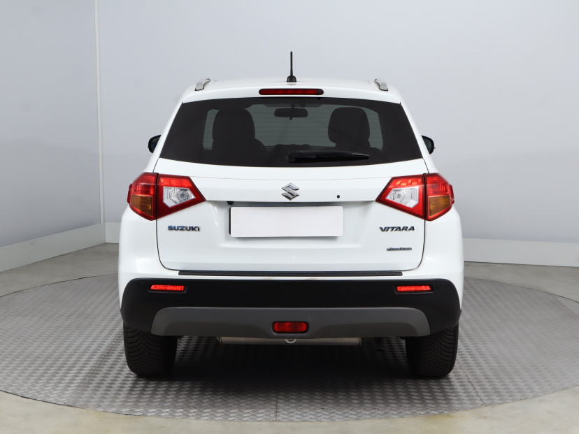 Suzuki Vitara, 2016