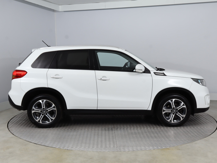 Suzuki Vitara, 2016