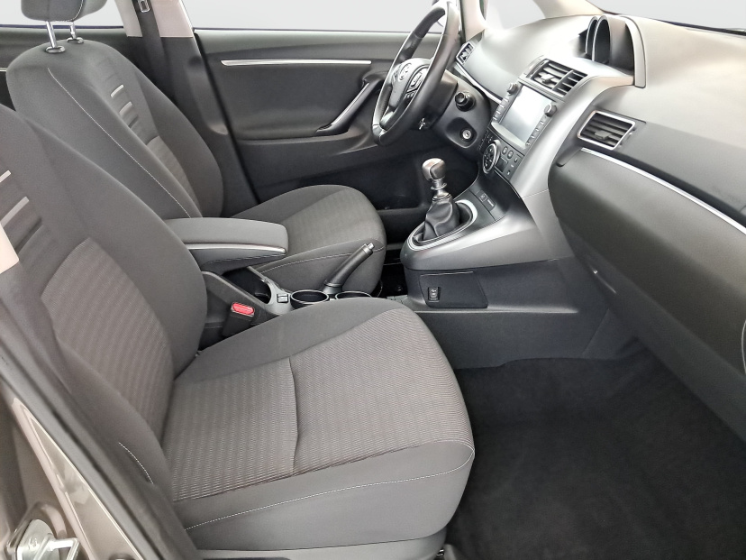 Toyota Verso, 2016