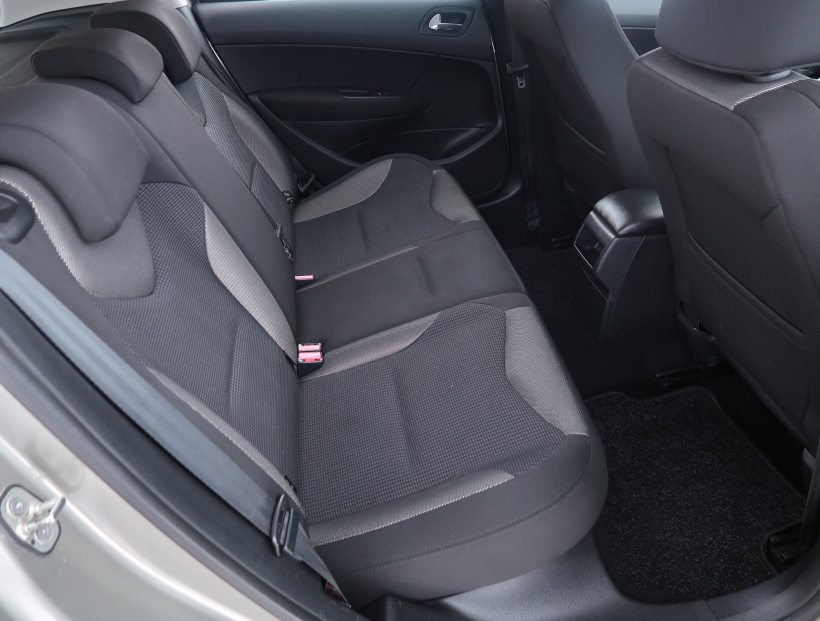 Peugeot 308, 2010