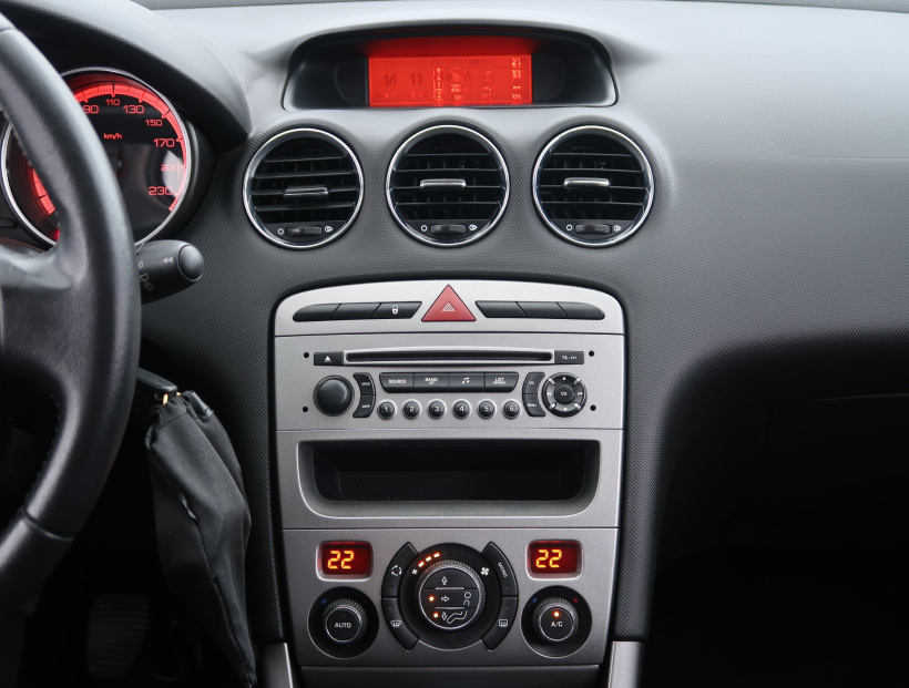 Peugeot 308, 2010