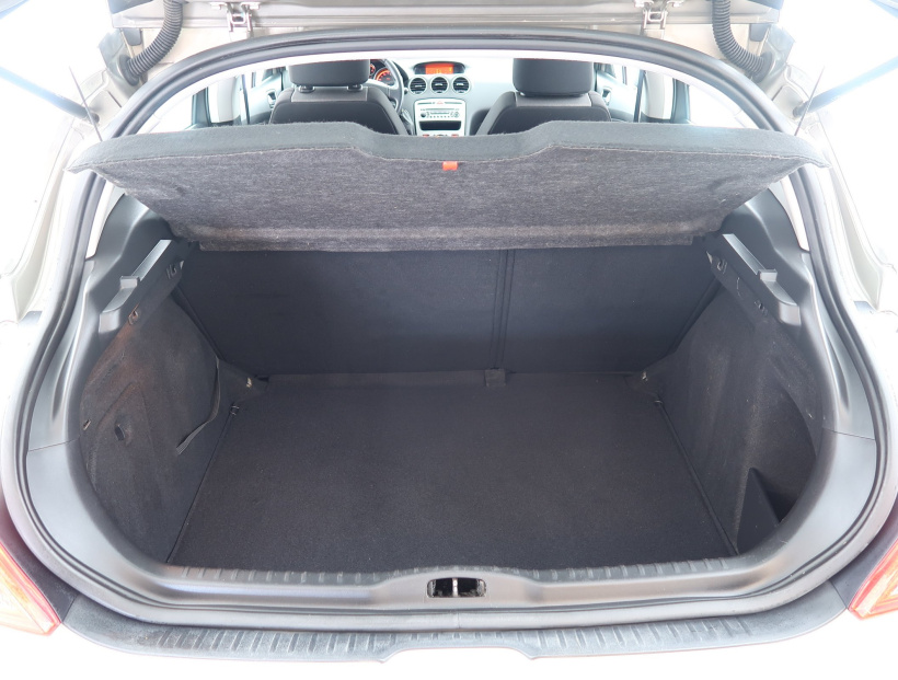 Peugeot 308, 2010