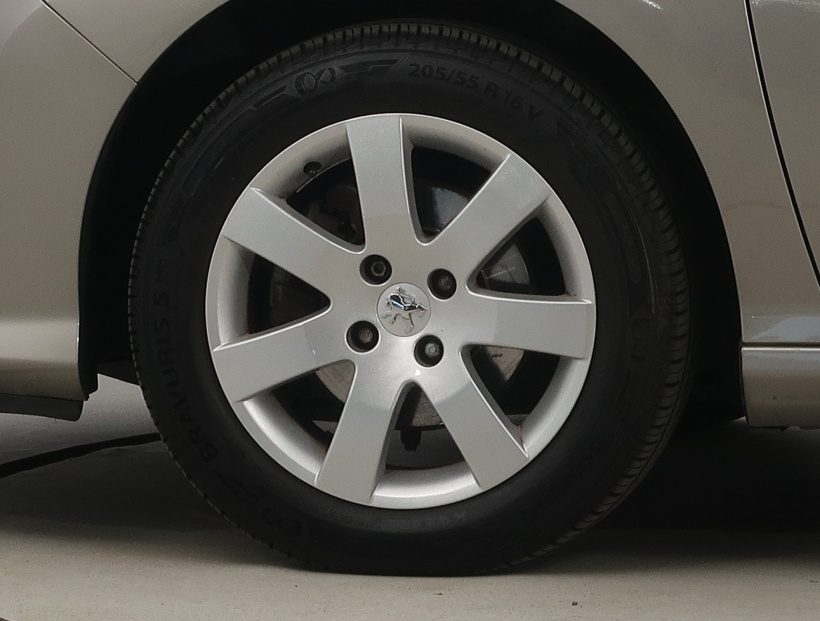 Peugeot 308, 2010
